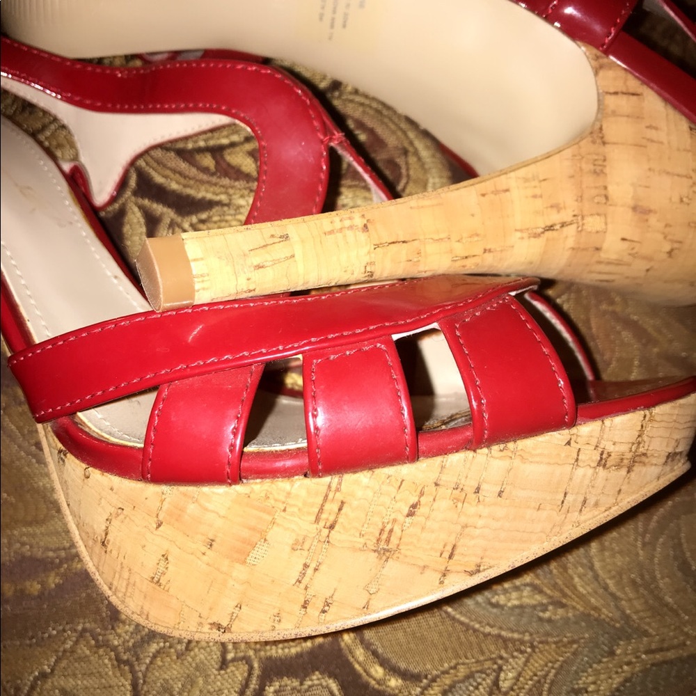 Guess/ NEW/ Red patent leather heels | size 9 - Picture 7 of 7